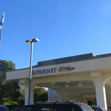 Baymont Inn & Suites Omaha-3