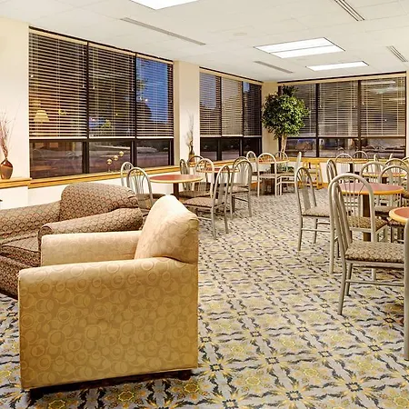 Baymont Inn & Suites Omaha-2