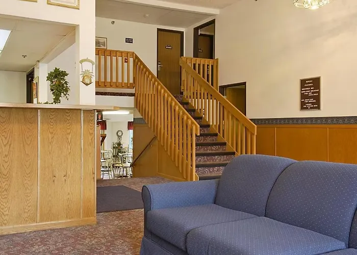 Days Inn By Wyndham Omaha Ne